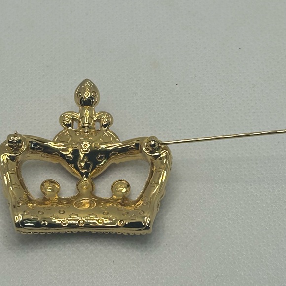Swarovski Gold Plated Crown Pin Brooch with Bezel Set Crystals. NWT AND POUCH - Picture 8 of 10